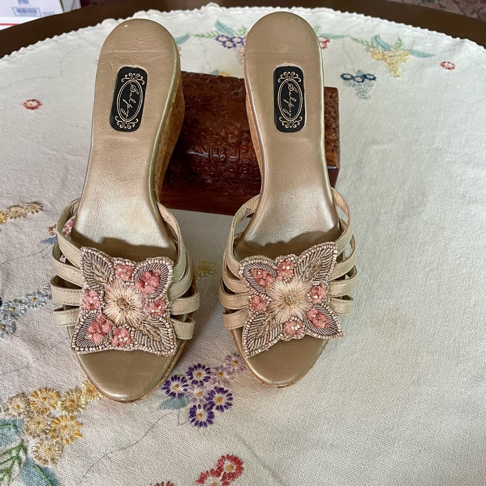 Salpy Handmade Leather w/ Cork Wedge Sandal. Beaded Detailing. Size 9 - Picture 3 of 15